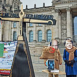 Aktionstag der "Aktion Aufschrei - Stoppt den Waffenhandel!" am 26. Februar 2020 in Berlin