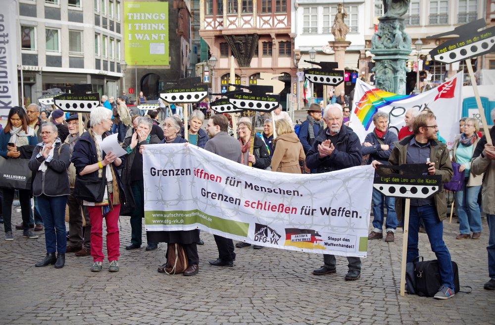 Aktion Aufschrei - Stoppt den Waffenhandel in Frankfurt